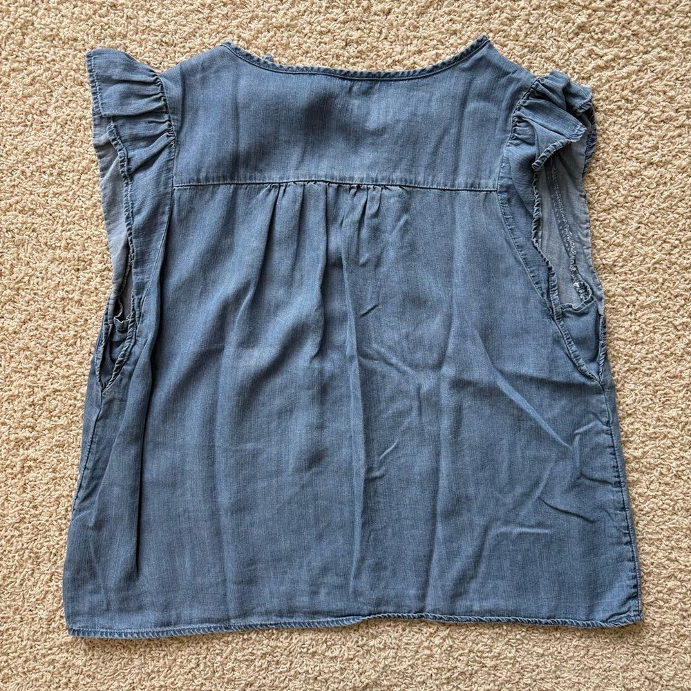 Chambray Flutter Sleeve Top with Tie Neckline Blue Size Medium - Picture 2 of 6